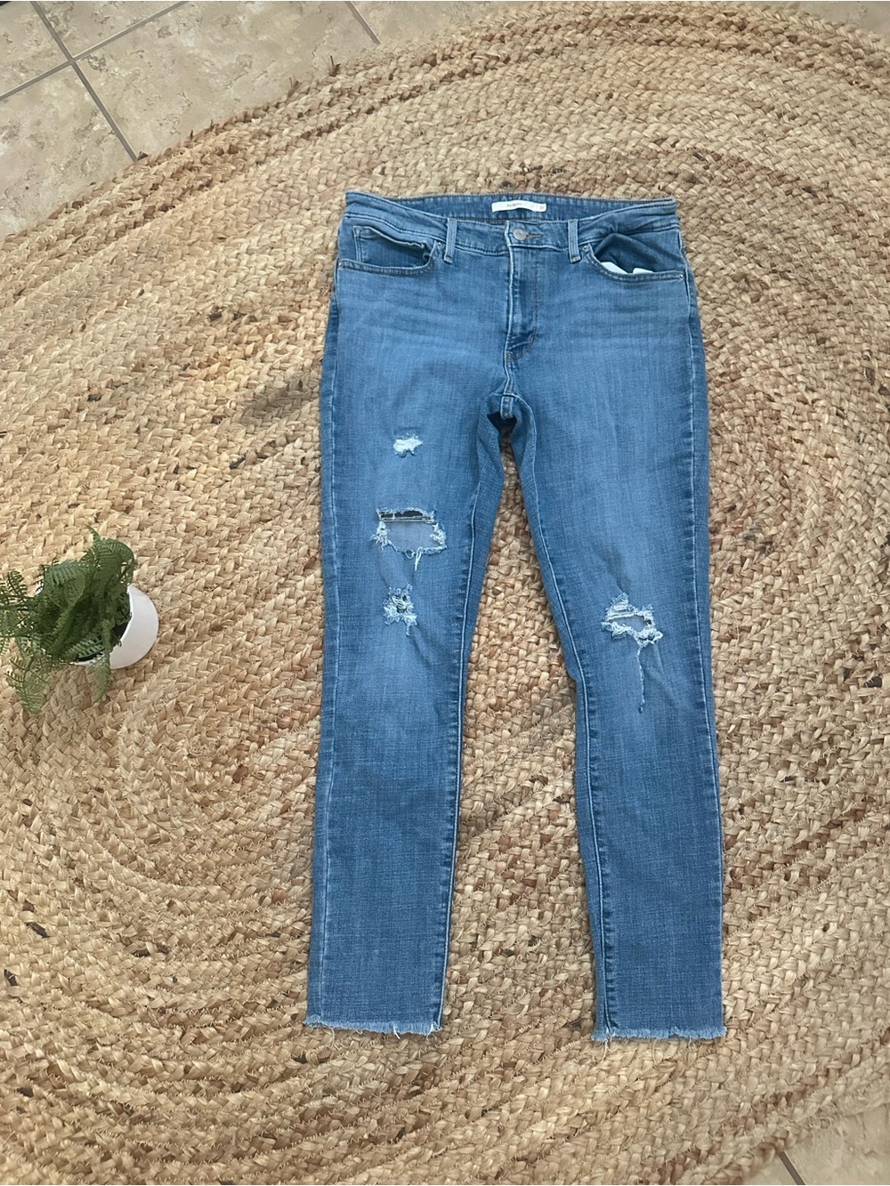 LEVIS 711 SKINNY JEANS